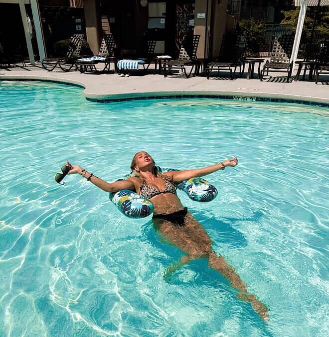 Hilton Guest Found the Floating Pillow so comfortable.