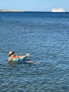When visiting a beach location. Always take your float'n pillow